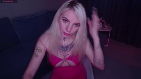 Snapshot of annetenet chatting on September 2025 07:36:01 AM Annet online show from September 2025 07:36:01 AM