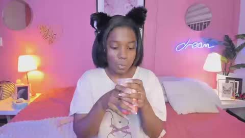 Snapshot of annia_dh chatting on September 2025 08:44:02 PM annia online show from September 2025 08:44:02 PM