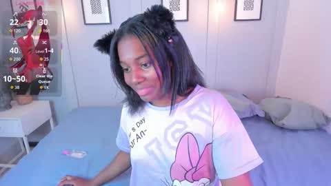 Snapshot of annia_dh chatting on October 2025 03:59:02 AM annia online show from October 2025 03:59:02 AM