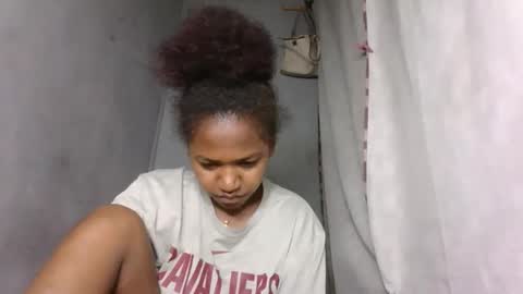 annick98 online show from February 2026 07:45:01 PM