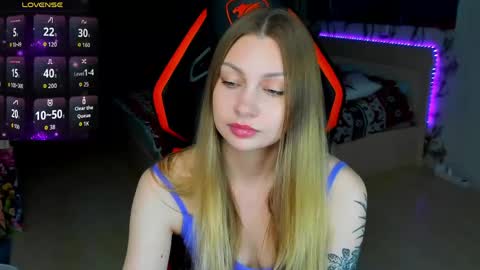 Snapshot of annie69kiss chatting on April 2026 08:57:02 PM Annie online show from April 2026 08:57:02 PM