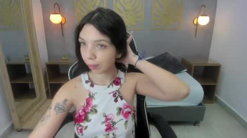 Snapshot of annie_applee chatting on October 2025 12:16:01 PM A N N I E online show from October 2025 12:16:01 PM