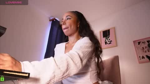 Annie online show from February 2026 12:23:01 PM