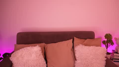 Snapshot of annie_evans24 chatting on December 2024 02:57:01 AM Annie Evans online show from December 2024 02:57:01 AM