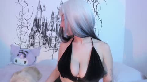 annie  online show from December 2024 06:13:02 AM