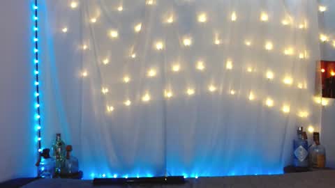 Annie and Jacke online show from January 2026 04:43:02 PM