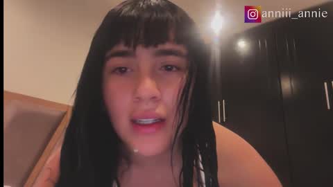 JEANNE no olvides seguirme dont forget follow me  uu online show from October 2025 08:50:02 PM