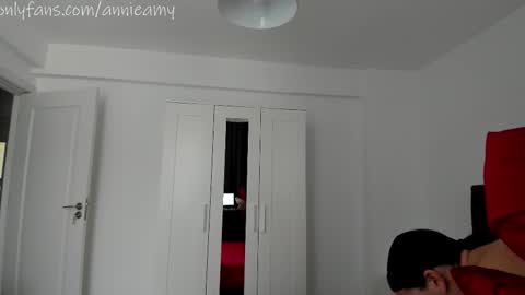 Annie online show from September 2025 11:46:02 AM