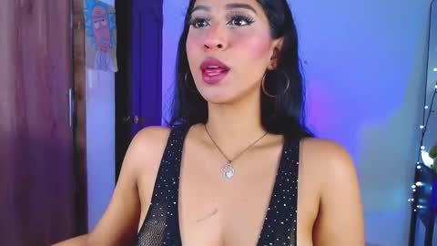 AnnieBlu3 online show from November 2025 09:54:02 AM