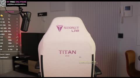 Annie FREE TRIAL IN BIO online show from February 2025 02:28:01 AM