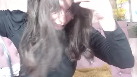 Snapshot of anniehsoul chatting on October 2025 04:16:01 PM Annie online show from October 2025 04:16:01 PM