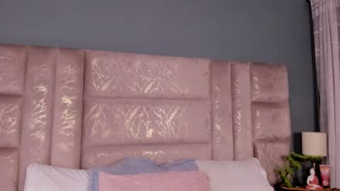 Snapshot of annienasty chatting on October 2025 11:43:01 AM Annie online show from October 2025 11:43:01 AM