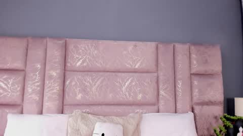 Snapshot of annienasty chatting on November 2025 01:45:01 PM Annie online show from November 2025 01:45:01 PM