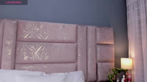 Snapshot of annienasty chatting on November 2025 01:06:02 PM Annie online show from November 2025 01:06:02 PM