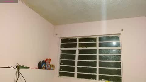 Annie Sparkle online show from November 2025 12:20:01 AM