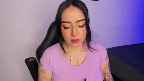 Snapshot of annikamerliahh_ chatting on September 2025 04:23:01 AM Annika online show from September 2025 04:23:01 AM