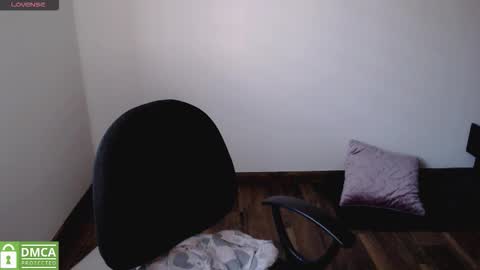 Snapshot of annittaprincess chatting on October 2025 09:59:02 PM Gaby 3 online show from October 2025 09:59:02 PM