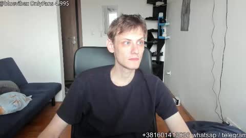 Snapshot of annonimsick chatting on October 2025 03:31:02 PM online show from October 2025 03:31:02 PM