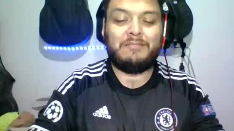 lion kennedy independent model moderator online show from November 2025 06:23:01 AM