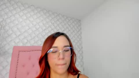 Snapshot of anny_cooper3 chatting on December 2025 10:30:02 PM anny cooper3 online show from December 2025 10:30:02 PM