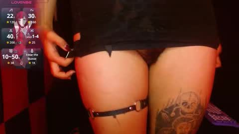 Annie online show from December 2025 02:05:02 AM