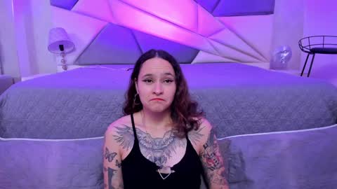 AnnyT online show from January 2025 11:47:01 PM