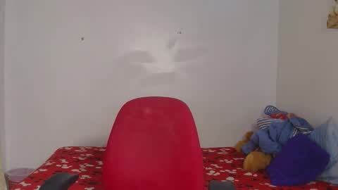 Anonymous online show from November 2025 06:14:02 AM