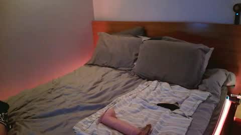 Anonymous Fantasy 4U online show from November 2025 08:28:01 AM