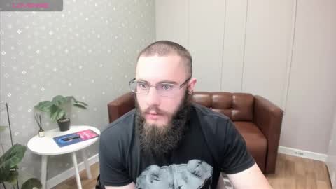 Ant online show from December 2025 04:17:02 AM