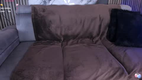 Anthoneladoll online show from February 2025 01:02:01 AM