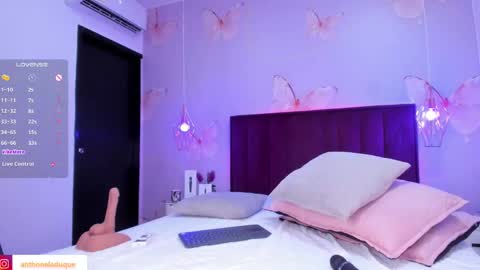 anthonelaDuque online show from March 2025 02:59:01 PM