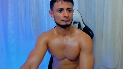 Adonys Creeb online show from November 2025 07:07:01 AM