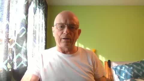 Snapshot of antmatt2025 chatting on October 2025 10:19:02 AM antmatt2025 online show from October 2025 10:19:02 AM