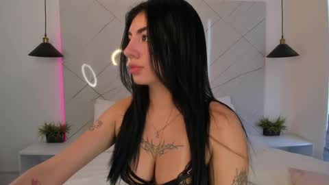 Antonella online show from October 2025 09:10:02 PM