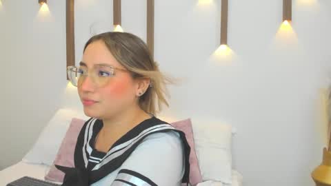 Snapshot of antonella_cutie_ chatting on February 2025 06:05:01 PM A N T O N E L L A online show from February 2025 06:05:01 PM