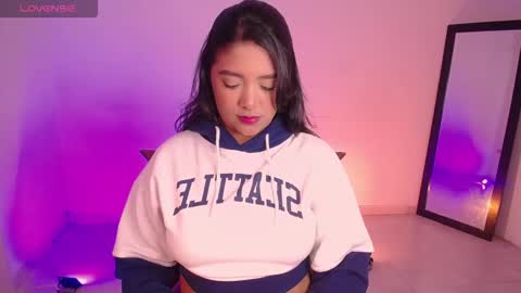 Anne  online show from October 2025 02:09:01 AM