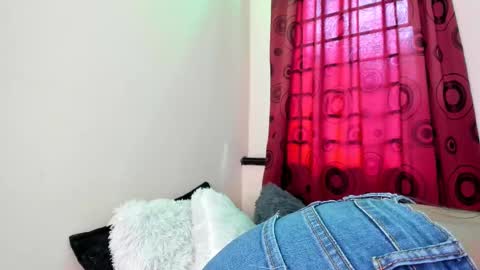 Snapshot of antonella_rod chatting on February 2025 05:02:02 PM antonella_rod online show from February 2025 05:02:02 PM