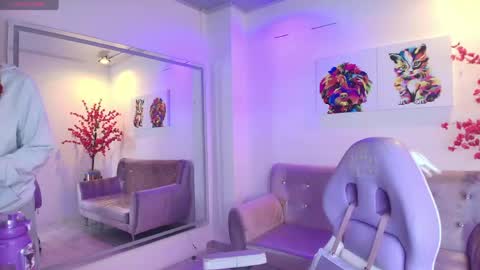 Snapshot of antonella_wiild chatting on May 2026 03:25:02 AM Antonella online show from May 2026 03:25:02 AM