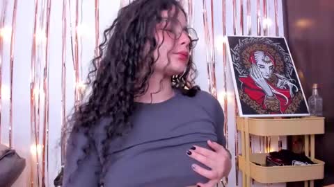 Antonia online show from January 2025 02:38:01 AM