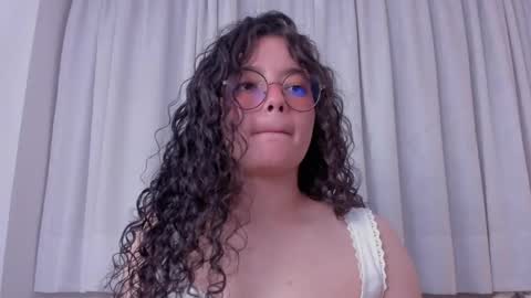 Antonia online show from March 2025 04:07:02 AM