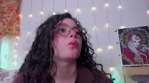 Antonia online show from October 2025 02:22:02 AM