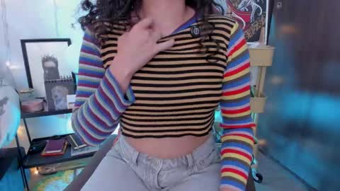 Antonia online show from November 2025 01:38:01 AM