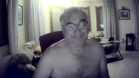 Snapshot of antonio2605 chatting on September 2025 01:29:01 AM Antonio online show from September 2025 01:29:01 AM