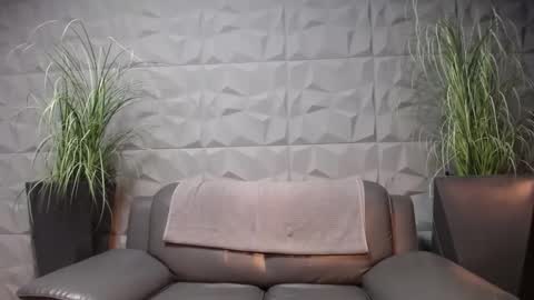 HI My name is Antonio online show from January 2025 07:55:01 PM