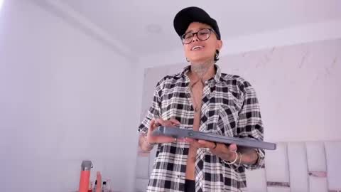 antony_d_ossa online show from April 2026 03:53:01 AM