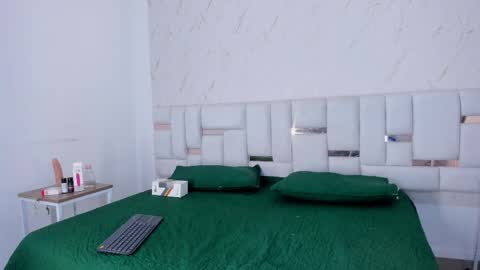 antony_d_ossa online show from April 2026 08:06:01 PM