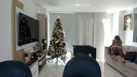 Snapshot of antotss chatting on December 2024 05:14:01 PM Maria Antonia online show from December 2024 05:14:01 PM