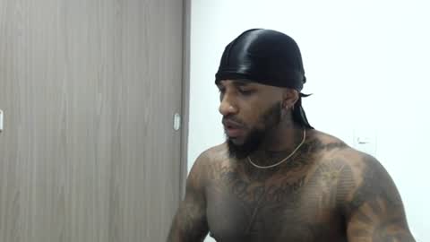 antwanblack11 online show from December 2025 01:57:02 AM