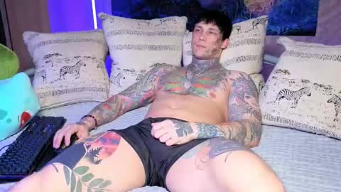 Tom online show from November 2025 05:28:02 AM