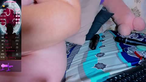 Snapshot of anya_weisz chatting on February 2025 08:27:02 AM Camila online show from February 2025 08:27:02 AM